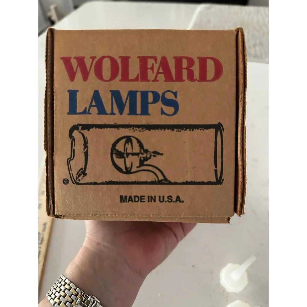 Wolfard Glass Oil‎ Lamp 9 Inch Hand Blown Borosilicate Glass Original Box Wicks